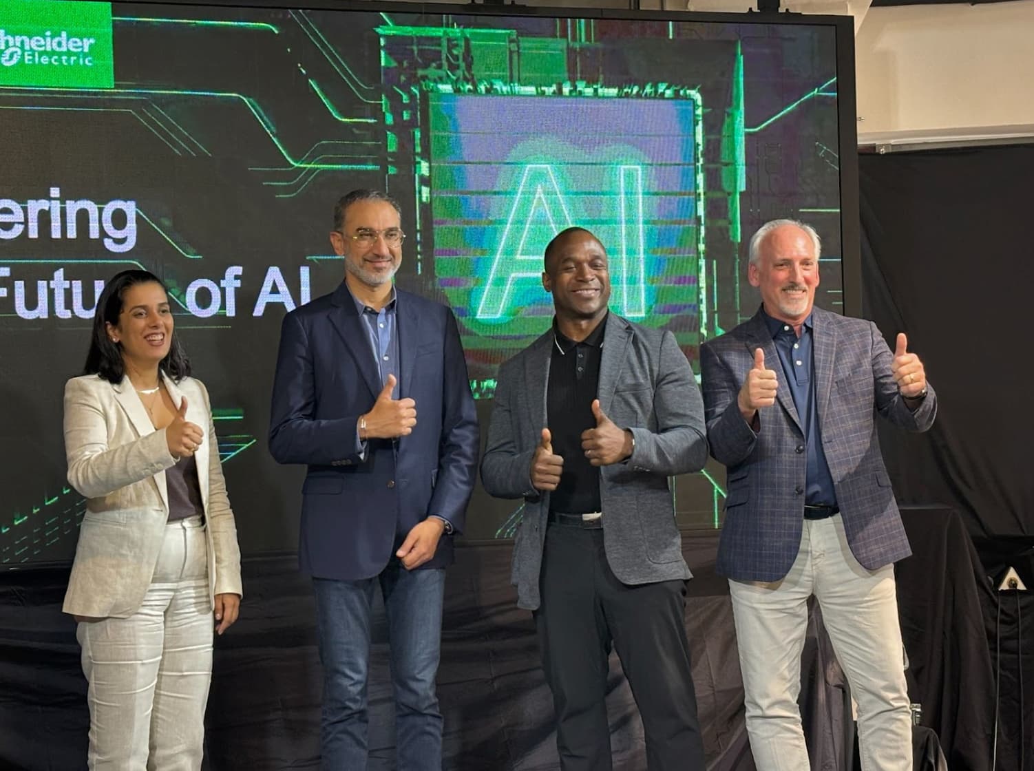 施耐德電機推出全新AI-Ready資料中心解決方案，期望助產業更永續地迎接AI新時代。（攝影：莊閔茜）