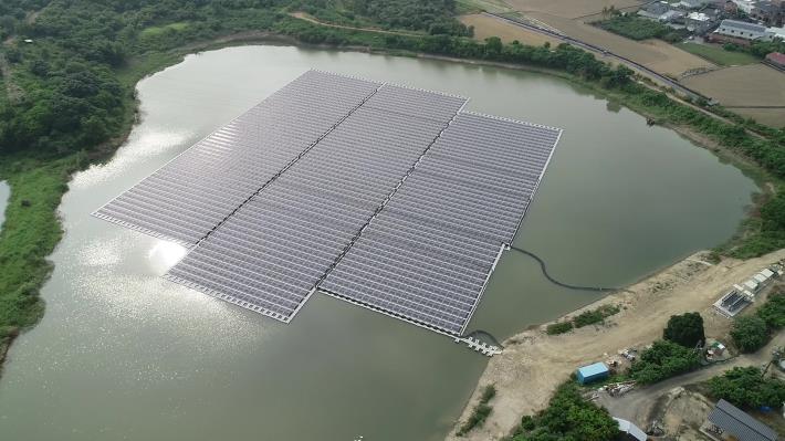 烏山頭水庫太陽光電場