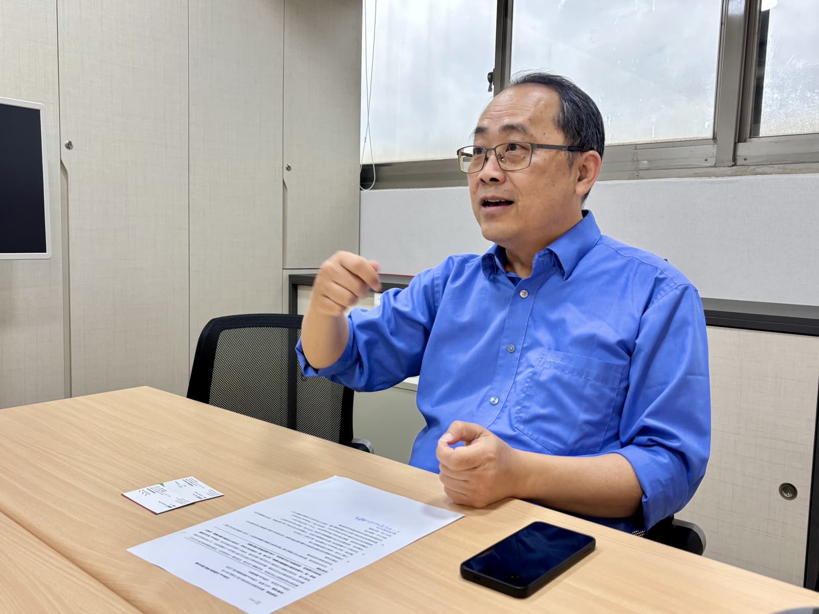 （畫廊協會綠色使命辦公室負責人石隆盛，近年投身於推廣藝術產業的永續行動。圖片來源：CSRone 永續智庫）