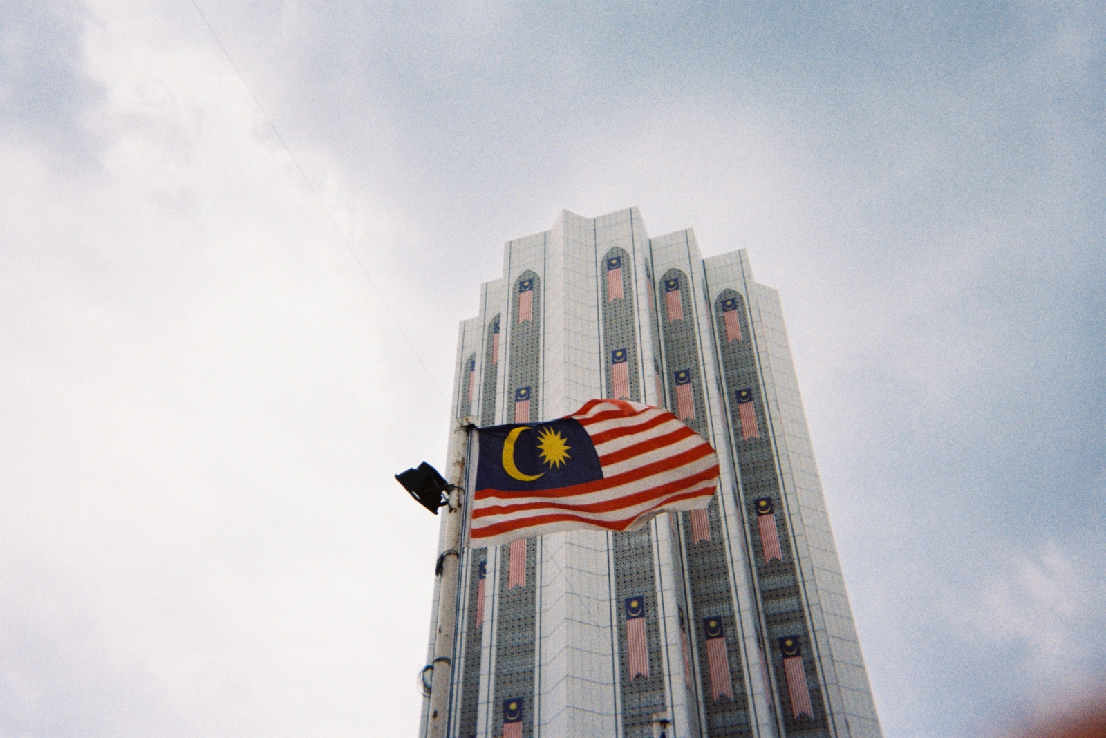 Malaysia enacts new regulation to accelerate carbon capture and storage development. (Image: iStock) 