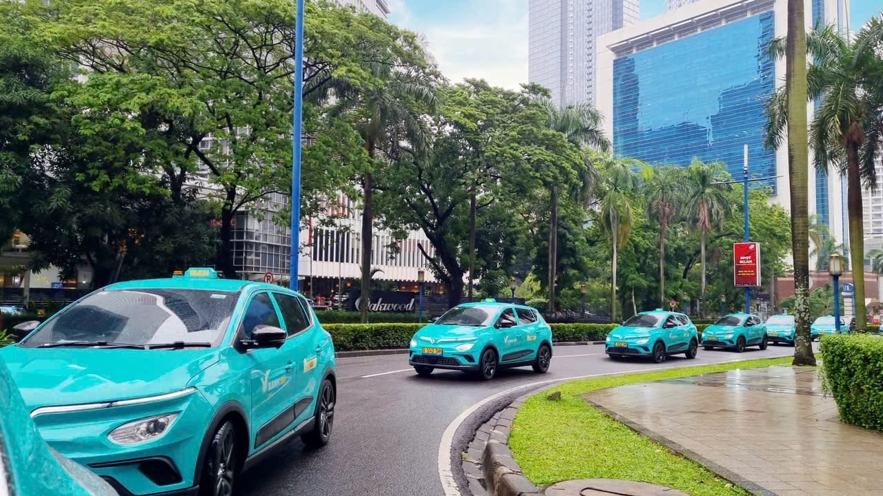 越南電動計程車Xanh SM旗下車隊。