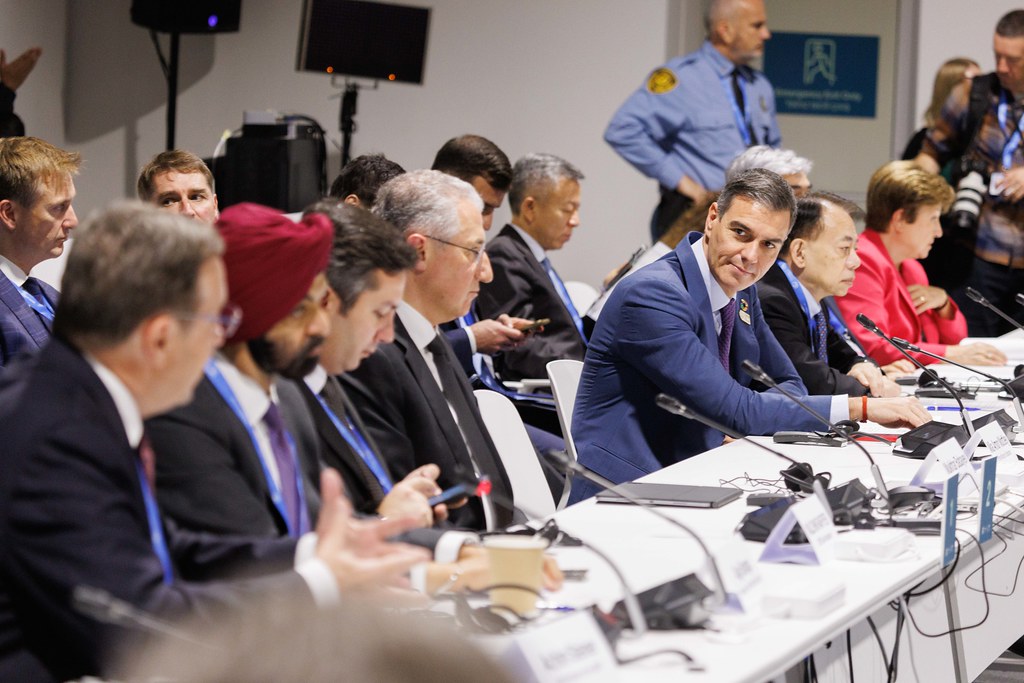 Representatives from various countries discussed climate finance issues at a high-level roundtable on the 12th. (Photo: UN Climate Change - Kamran Guliyev)