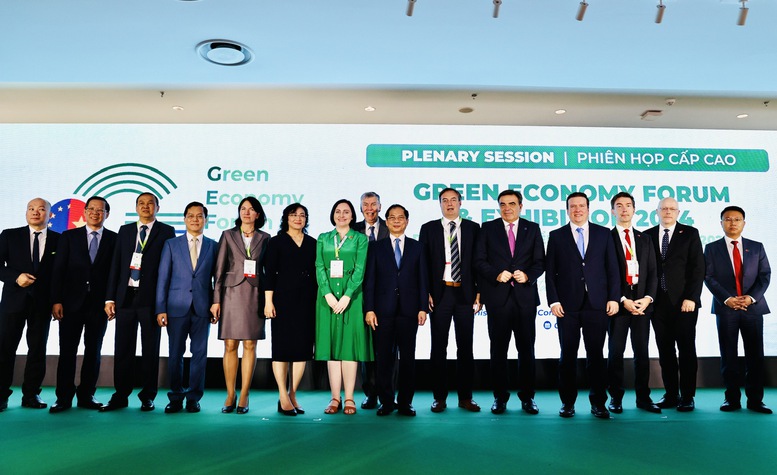 Deputy Prime Minister Bui Thanh Son emphasized that Vietnam is determined to build a green and sustainable economy.