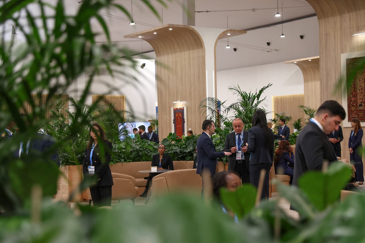 The VIP lounge at COP29, where many high-level authorities gather to continue climate and finance negotiations started in meeting rooms (Image: Kiara Worth / UN Climate Change, CC BY-NC-SA)