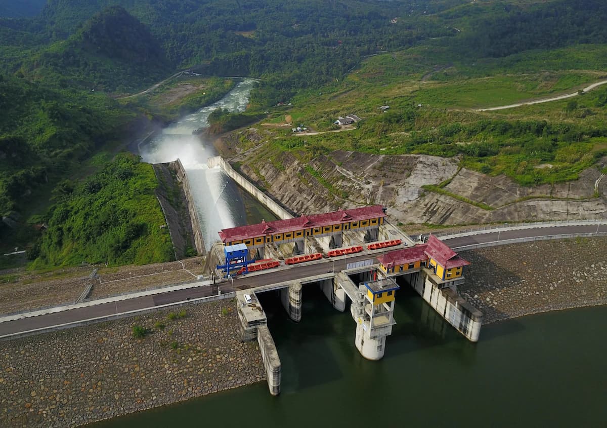 The Jatigede dam in Indonesia’s West Java province was completed in 2017, and its associated hydroelectric power plant began commercial operations in 2024. To date, Chinese involvement in Indonesia’s renewable energy sector has largely focused on a few large-scale hydropower projects (Image: Xinhua / Alamy)