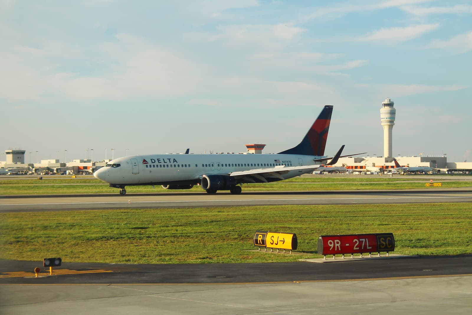 達美航空因不實宣稱是世界上第一家「碳中和航空公司」挨告。