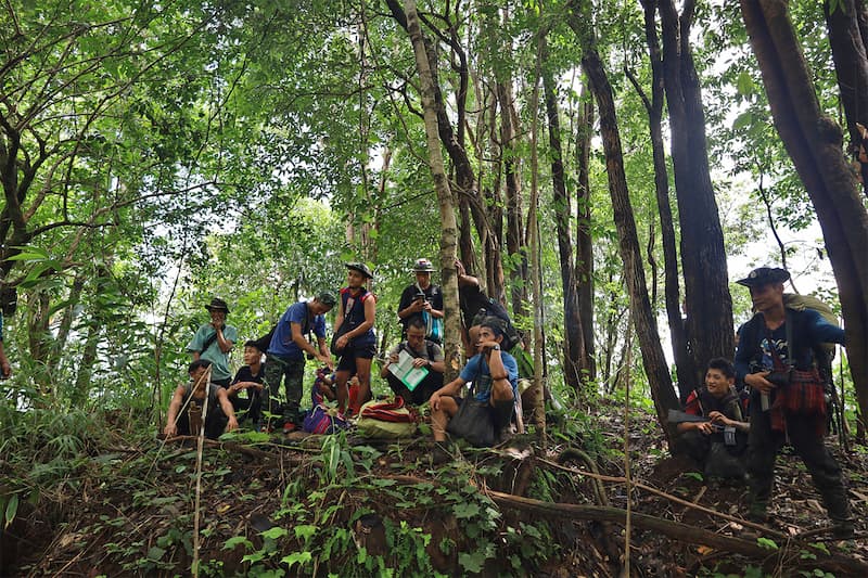 Demarcation of customary land. The Karen Environmental and Social Action Network (KESAN), an environmental organization, initiated a land policy in 2012 and collaborated with the KNU to demarcate agricultural plots and community forests in Myanmar. Image courtesy of KESAN.