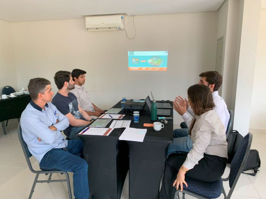 Minerva Foods’ Renove program reports on a meeting with a supplier whose property is part of the carbon project; Renove limits itself to presenting the names of the farms, which can be anywhere in the millions of miles of the declared area. Image courtesy of Verra.
