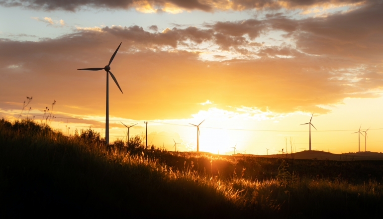 UK enjoys record-breaking 2022 for renewables