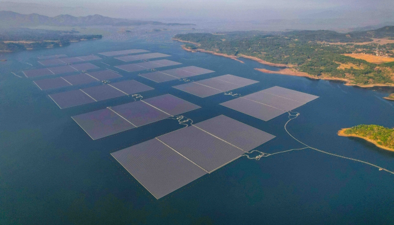 東南亞最大浮動太陽能場 在印尼西爪哇省啟用
