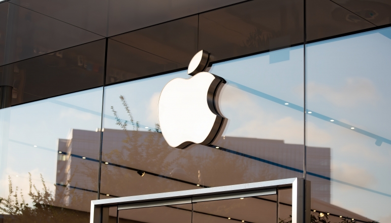 Apple says it does not pass on costs of carbon reduction to consumers