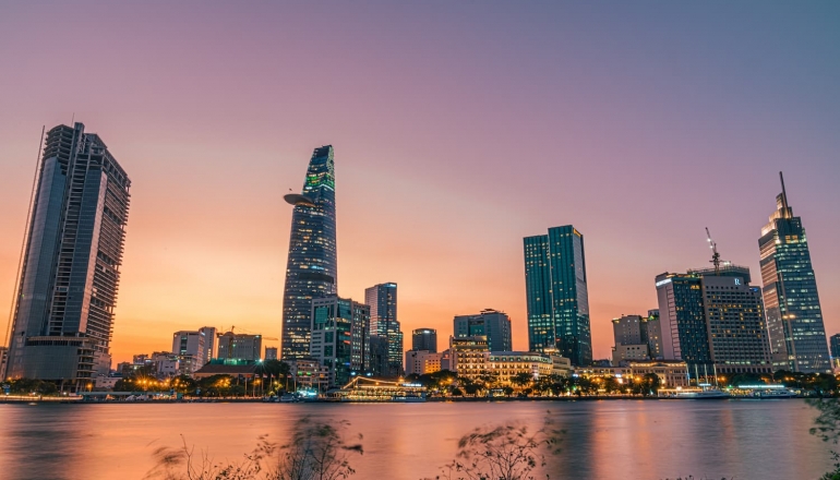 Vietnam pilots carbon credit exchange from 2025, enterprises may struggle to comply