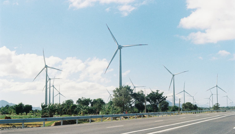 越南宁顺省迎接经济「加速年」 公布今年八项绿电计画