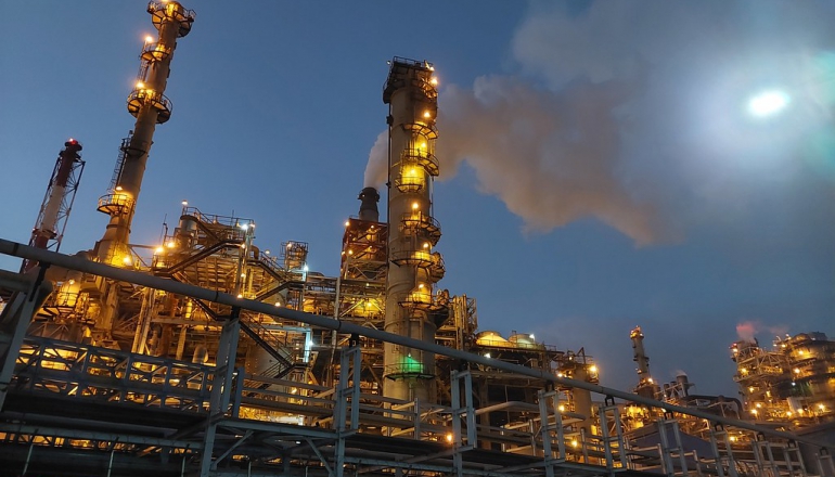 製造部門2030年減碳18%壓力大，鋼鐵、水泥業喊話政府加碼補助與採購誘因