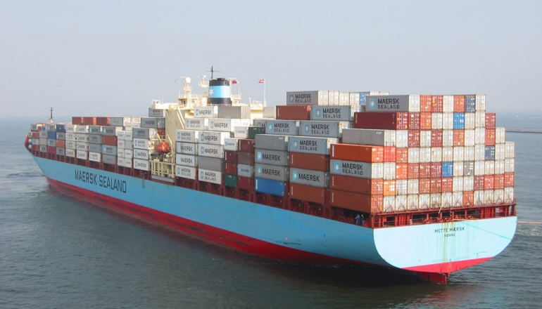 Decarbonizing industry: Carbon pricing forces shipping giants to choose different fuels