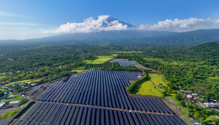 印尼布局首例綠電出口：Medco Power瞄準新加坡市場，挑戰區域最大供電規模