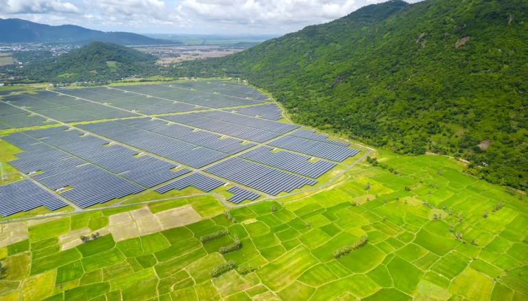 Time for Vietnam to resolve its renewable energy legal quagmire, expert calls