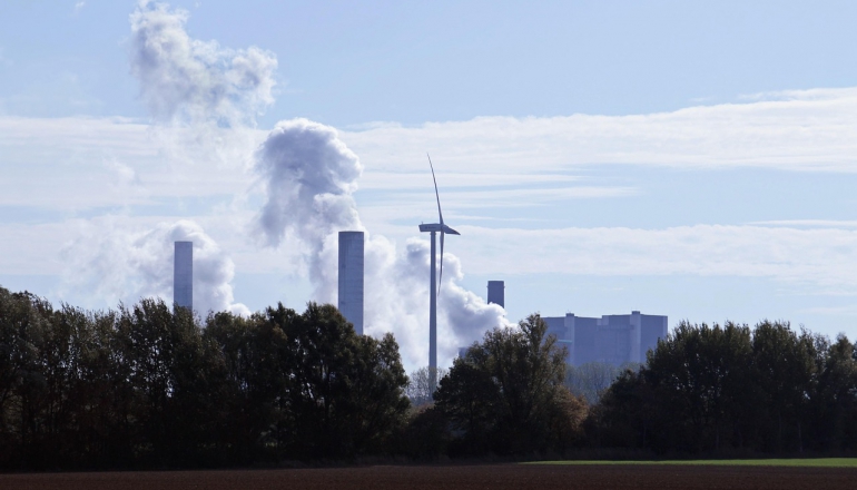 Big Oil isn’t part of the clean energy push, despite its claims, study shows